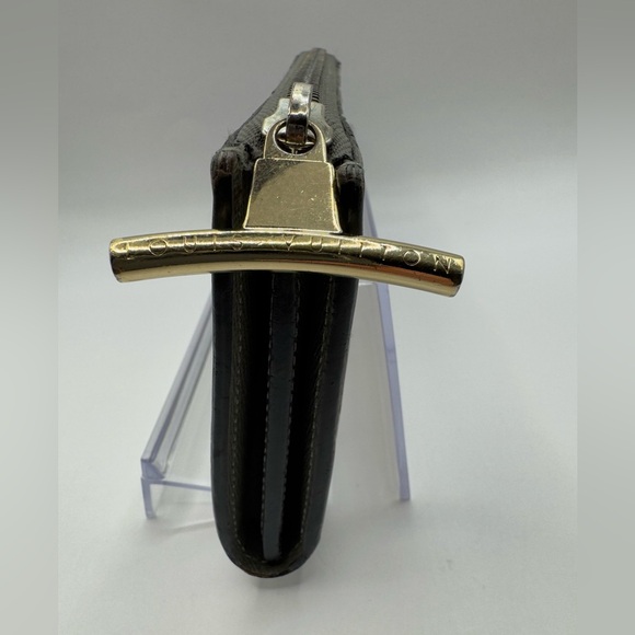 ๐ #3 Louis Vuitton Monogram Cosmos L-Zip Wallet - Picture 5 of 9